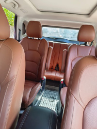 Black MG Hector Plus Sharp turbo cvt