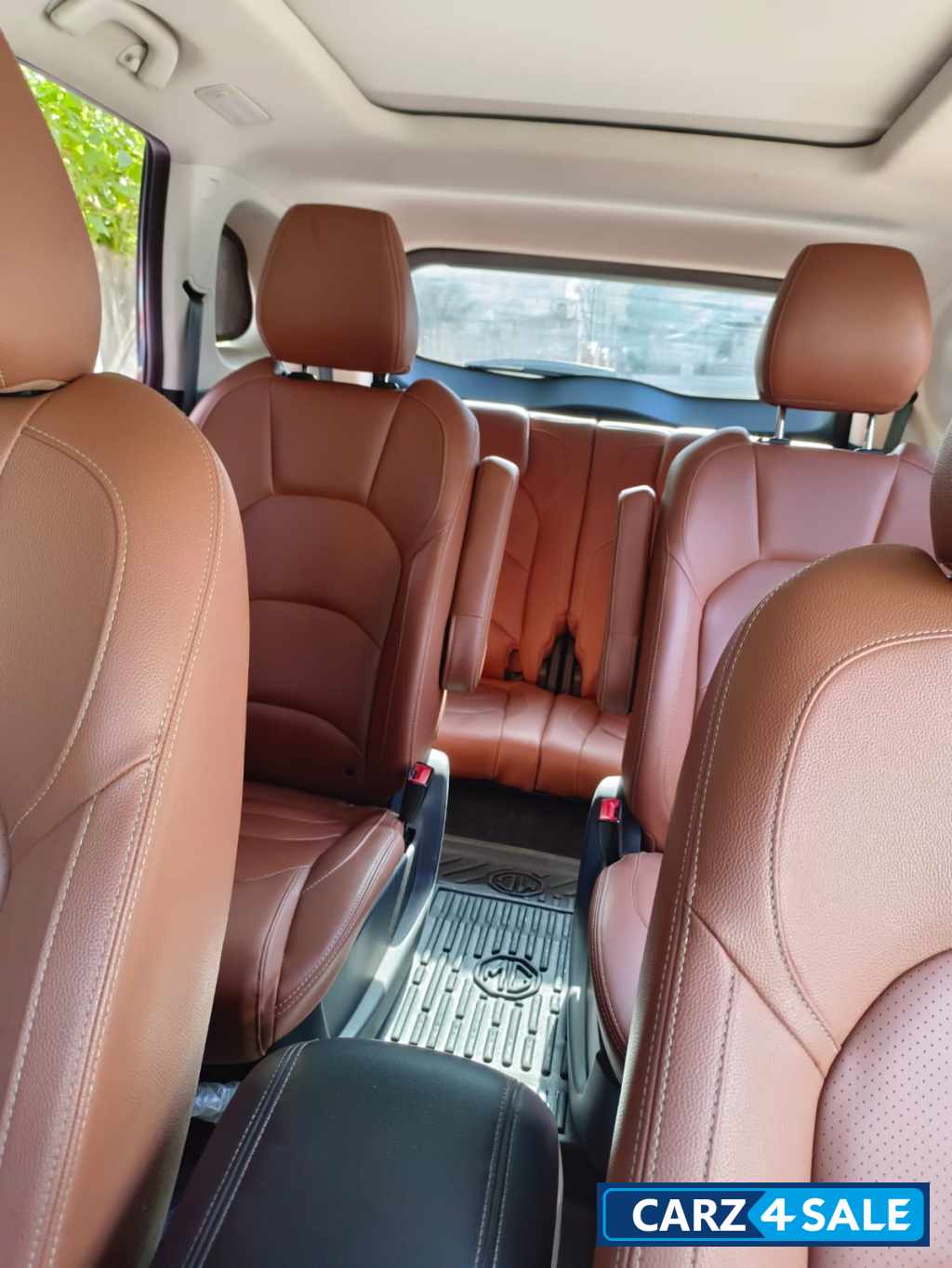 Black MG Hector Plus Sharp turbo cvt