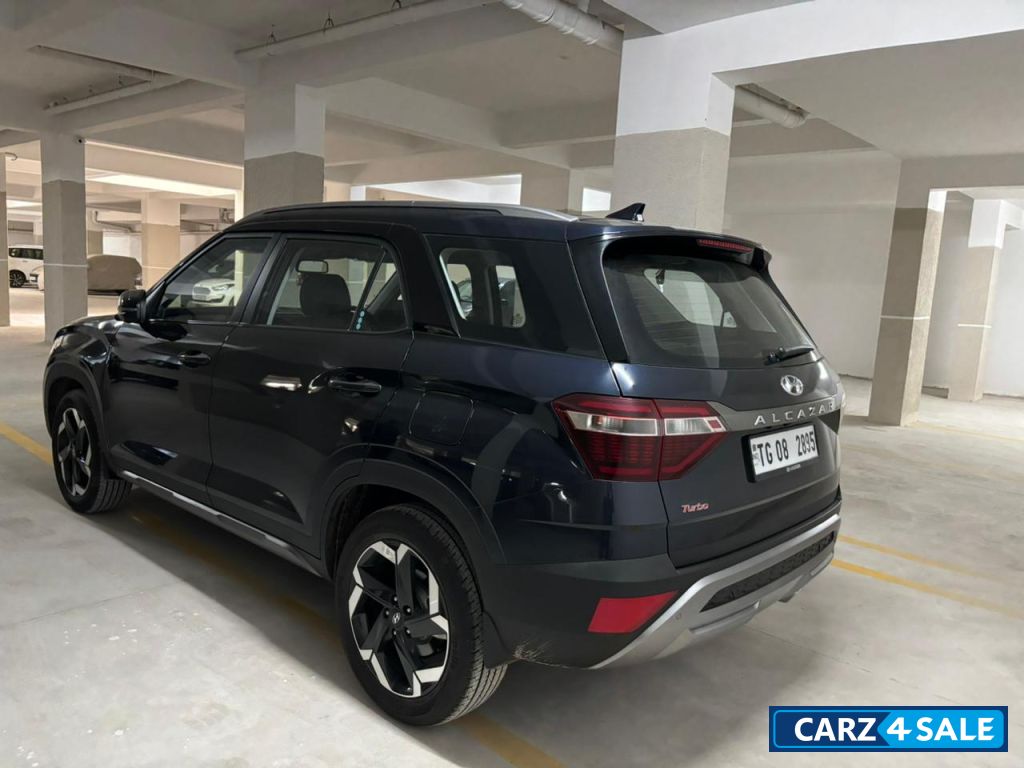 Stary Night Hyundai Alcazar Platinam 1.5 Turbo MT 7 seater Stary Night Hyundai Alcazar Platinam 1.5 Turbo MT 7 seater