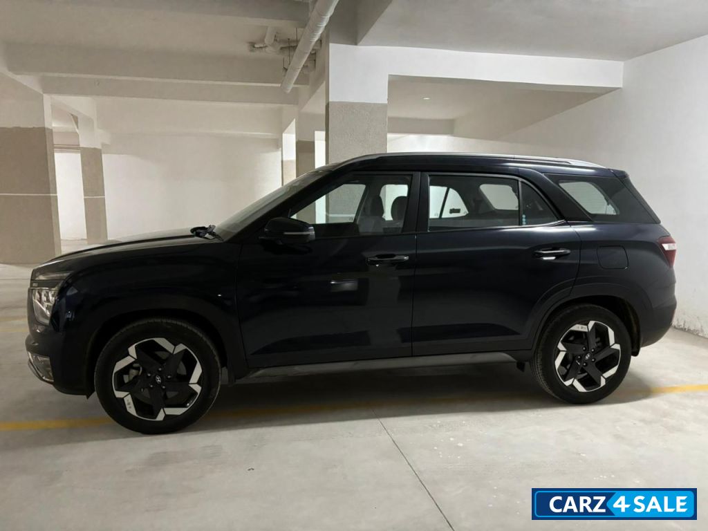 Stary Night Hyundai Alcazar Platinam 1.5 Turbo MT 7 seater Stary Night Hyundai Alcazar Platinam 1.5 Turbo MT 7 seater