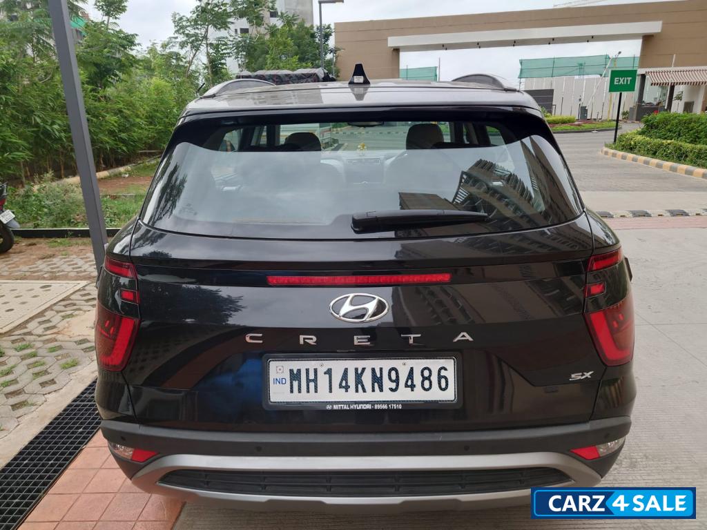 Black Hyundai Creta sx-petrol, Manual