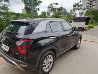 Black Hyundai Creta sx-petrol, Manual