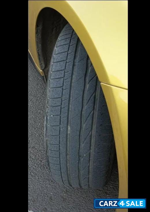 Austin Yellow BMW 3-Series 320d Austin Yellow BMW 3-Series 320d