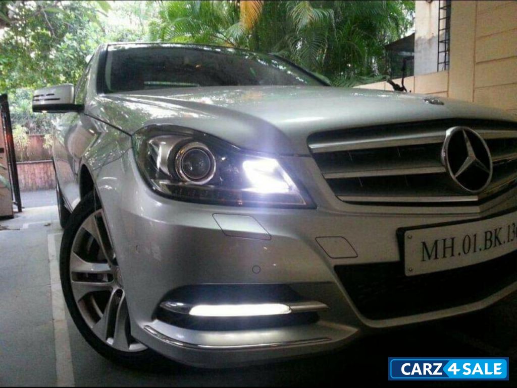 Silver Mercedes-Benz C-Class C220 CDI BLUEEFFICIENCY