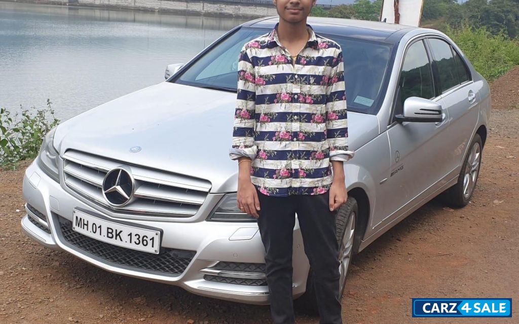 Silver Mercedes-Benz C-Class C220 CDI BLUEEFFICIENCY