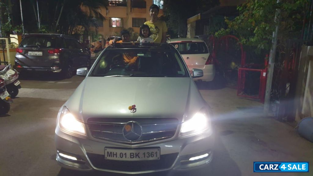 Silver Mercedes-Benz C-Class C220 CDI BLUEEFFICIENCY