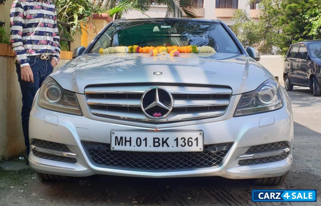 Silver Mercedes-Benz C-Class C220 CDI BLUEEFFICIENCY