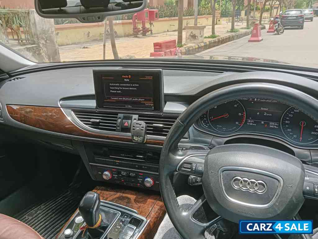 Audi A6 25 TDI SLine Matrix