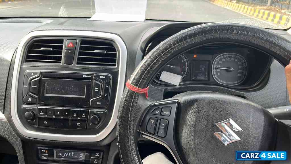 Grey Maruti Suzuki Vitara Brezza VXI