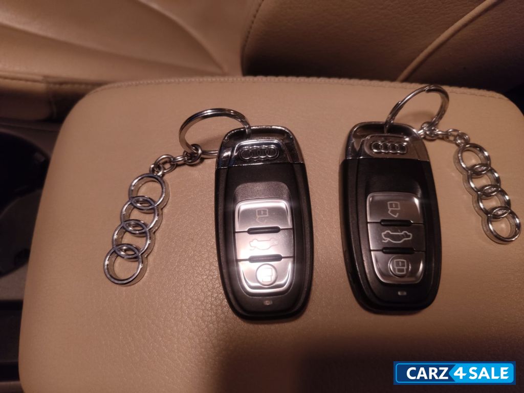 Ibis White Audi A4 2.0 TDI (177bhp) Technology Pack