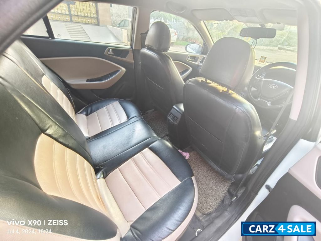 Hyundai Elite i20 1.4 O Sportz Hyundai Elite i20 1.4 O Sportz