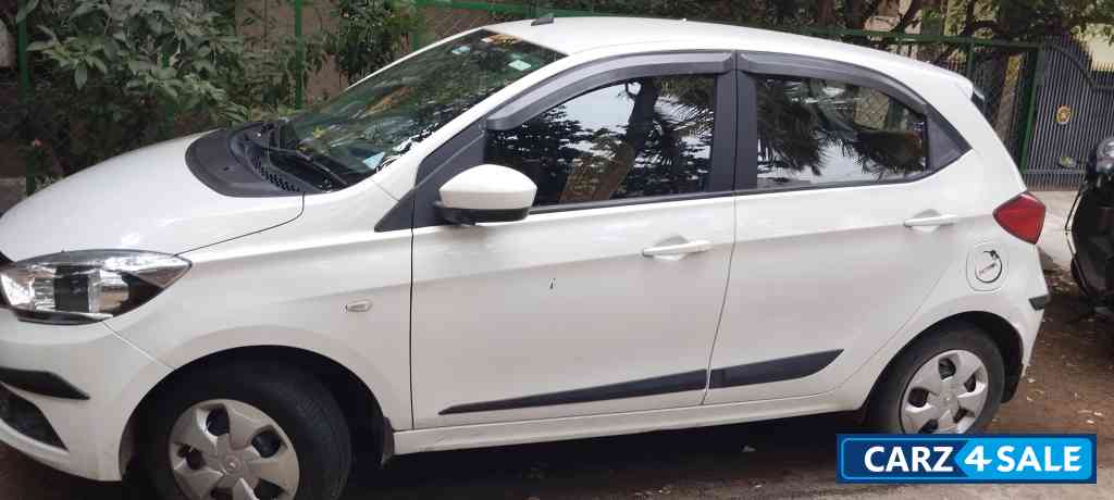 Tata Tiago XT