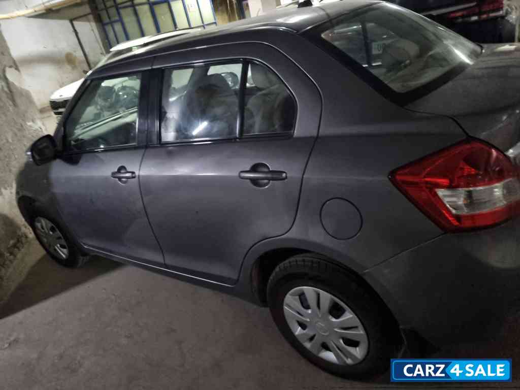 Maruti Suzuki Dzire VXi