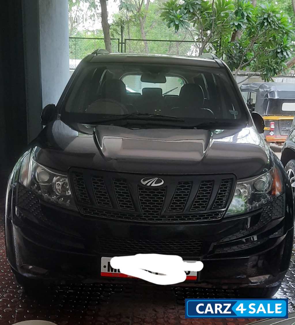 Mahindra XUV 500 W8