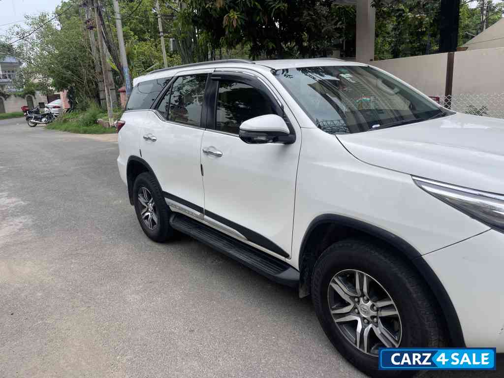 Toyota Fortuner 2.8 4x2 Desile