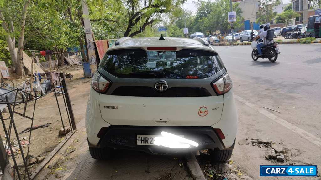 White Tata Nexon Xz plus diesel