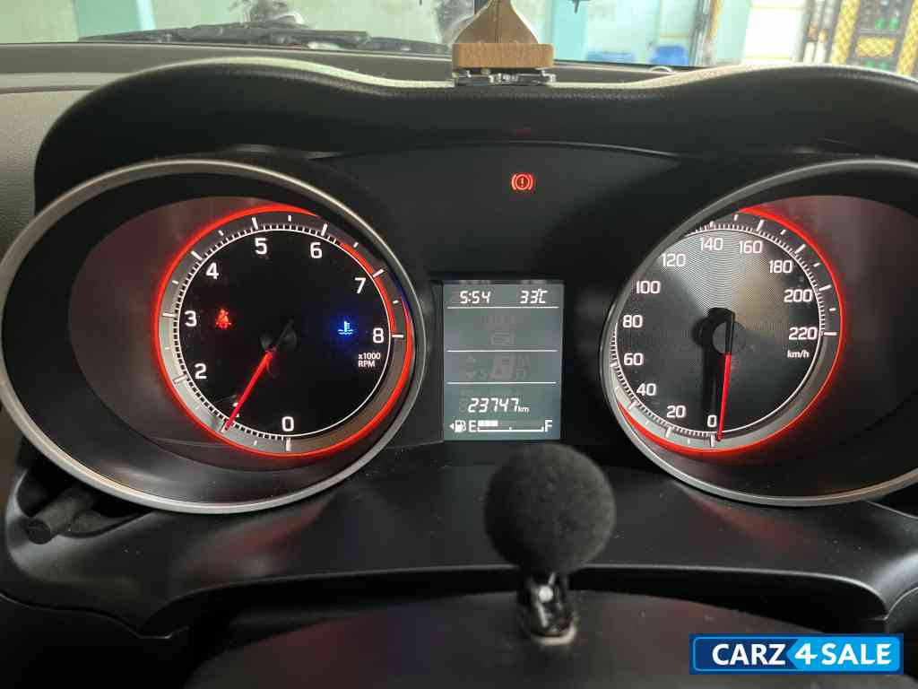 Red Maruti Suzuki Swift Zxi