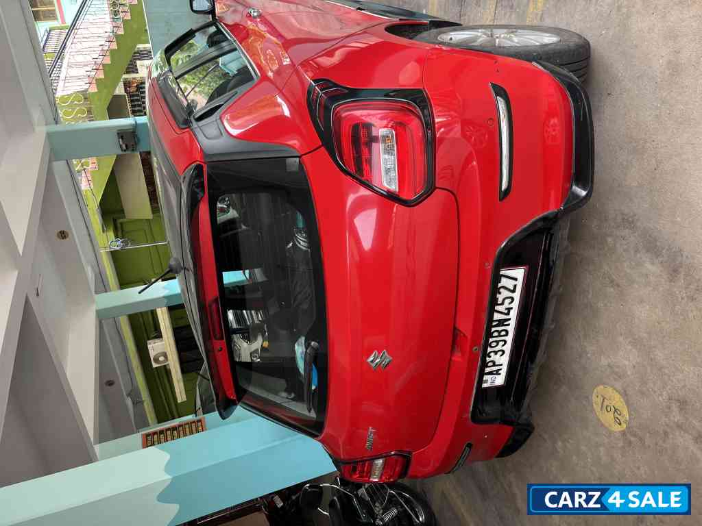Red Maruti Suzuki Swift Zxi