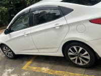 White Hyundai Verna 1.6 vtvt sx