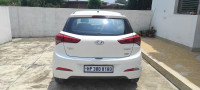 White Hyundai Elite i20 Magna