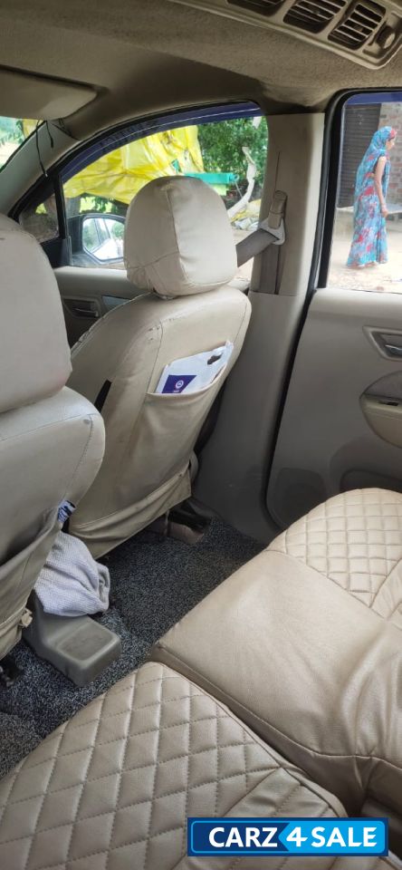Maruti Suzuki Ertiga Vdi Maruti Suzuki Ertiga Vdi