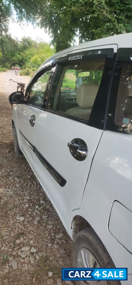 Maruti Suzuki Ertiga Vdi Maruti Suzuki Ertiga Vdi