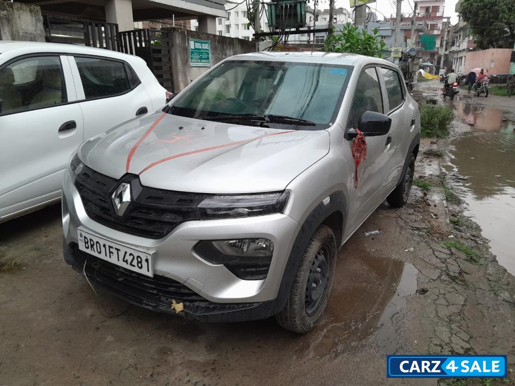 Moonlight Silver Renault Kwid RXL MT