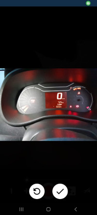 Moonlight Silver Renault Kwid RXL MT