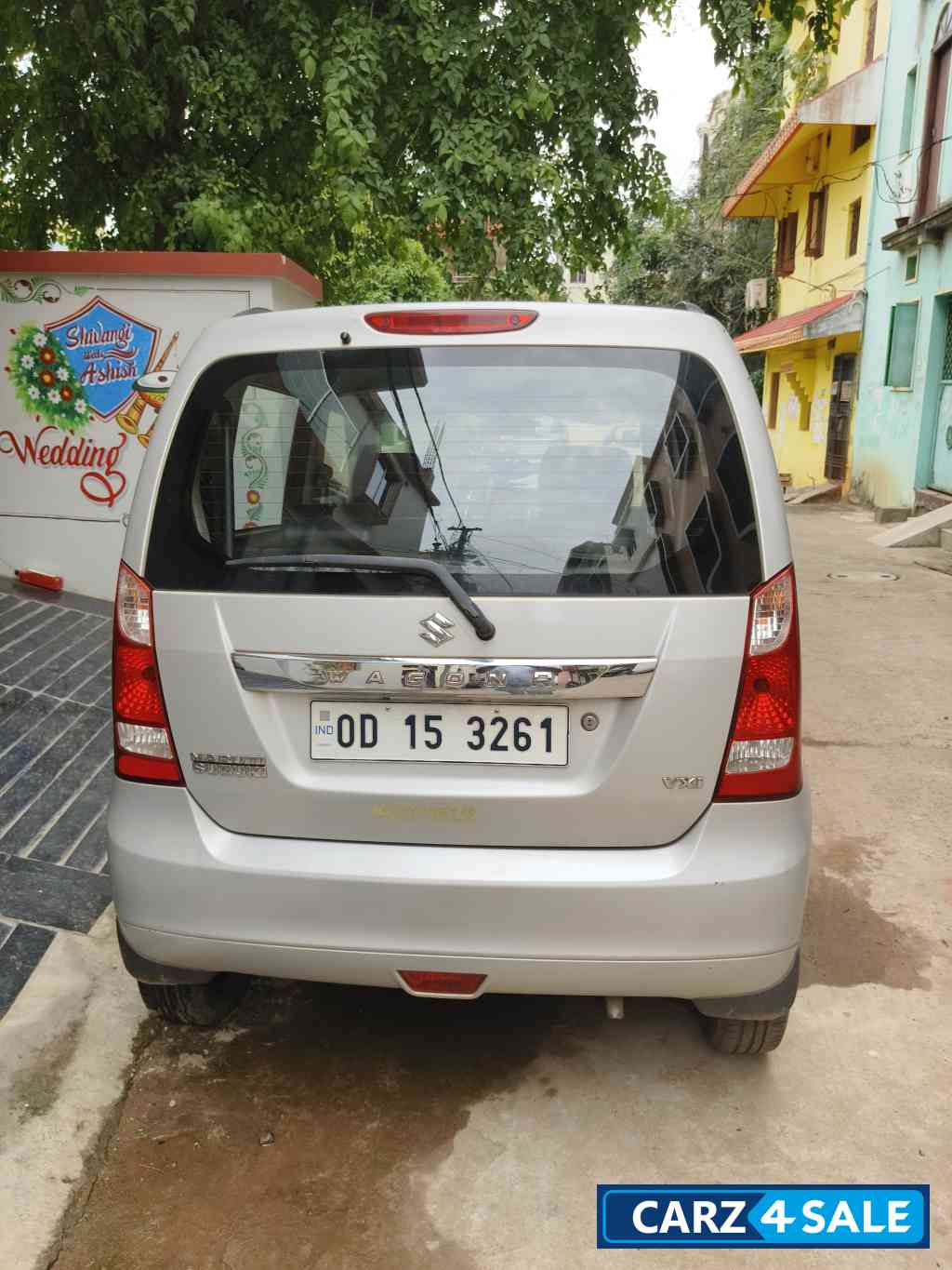 Silver Maruti Suzuki Wagon R VXI