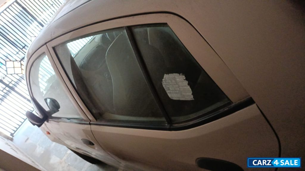 C Gold Hyundai i10 Era