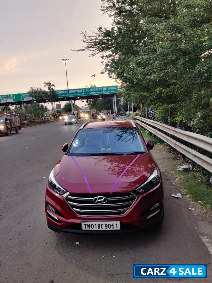 Wine Red Hyundai Tucson Top
