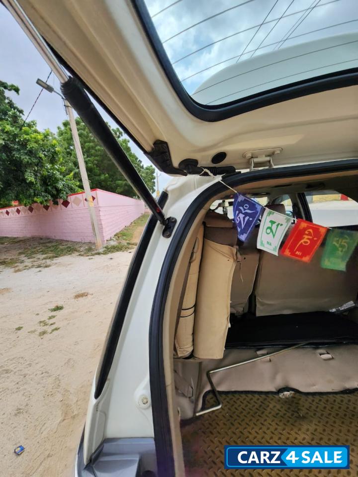 Pear White Toyota Fortuner 3.0 4*2