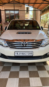 Pear White Toyota Fortuner 3.0 4*2