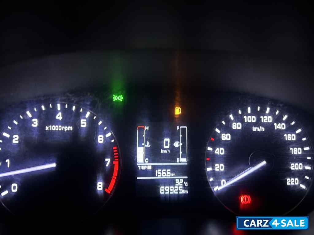 Silver Hyundai Elite i20 magna