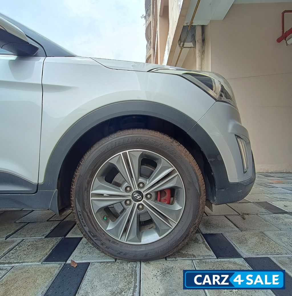 Silver Hyundai Creta SX Plus Automatic (AT) Petrol