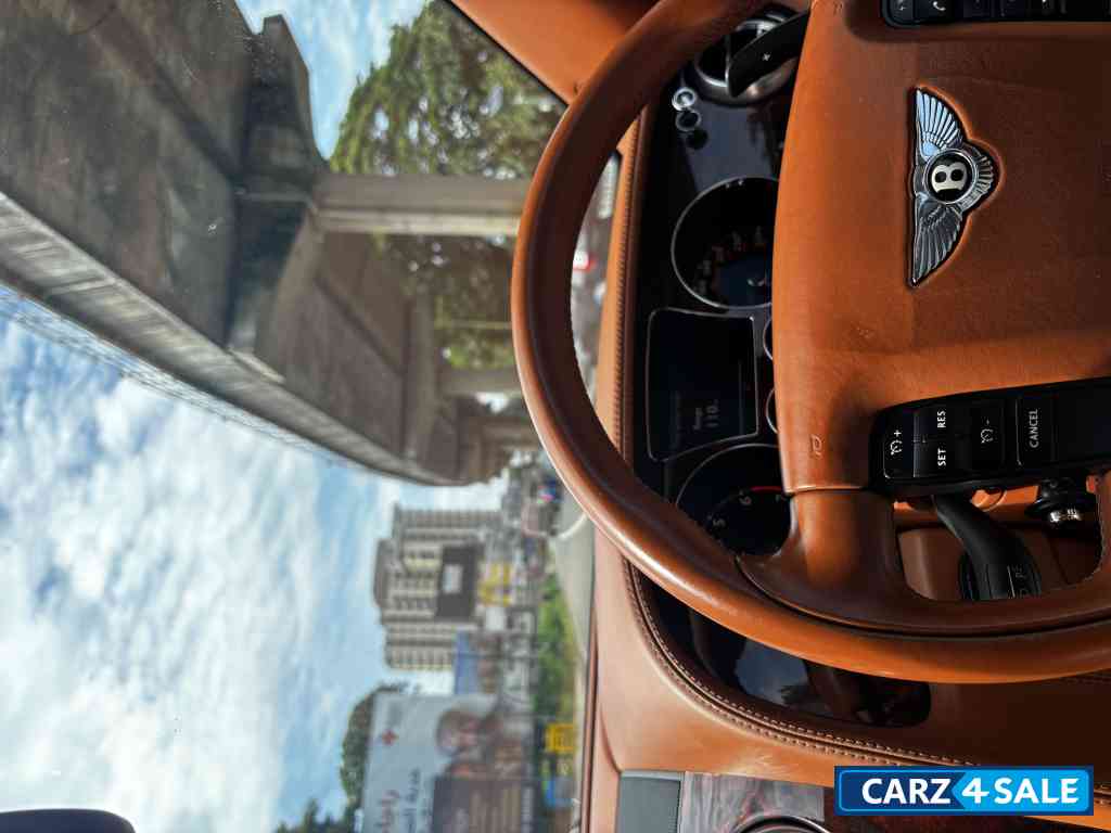 Bentley Flying Spur :CONTINENTAL FLYING SPUR