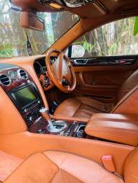 Bentley Flying Spur :CONTINENTAL FLYING SPUR