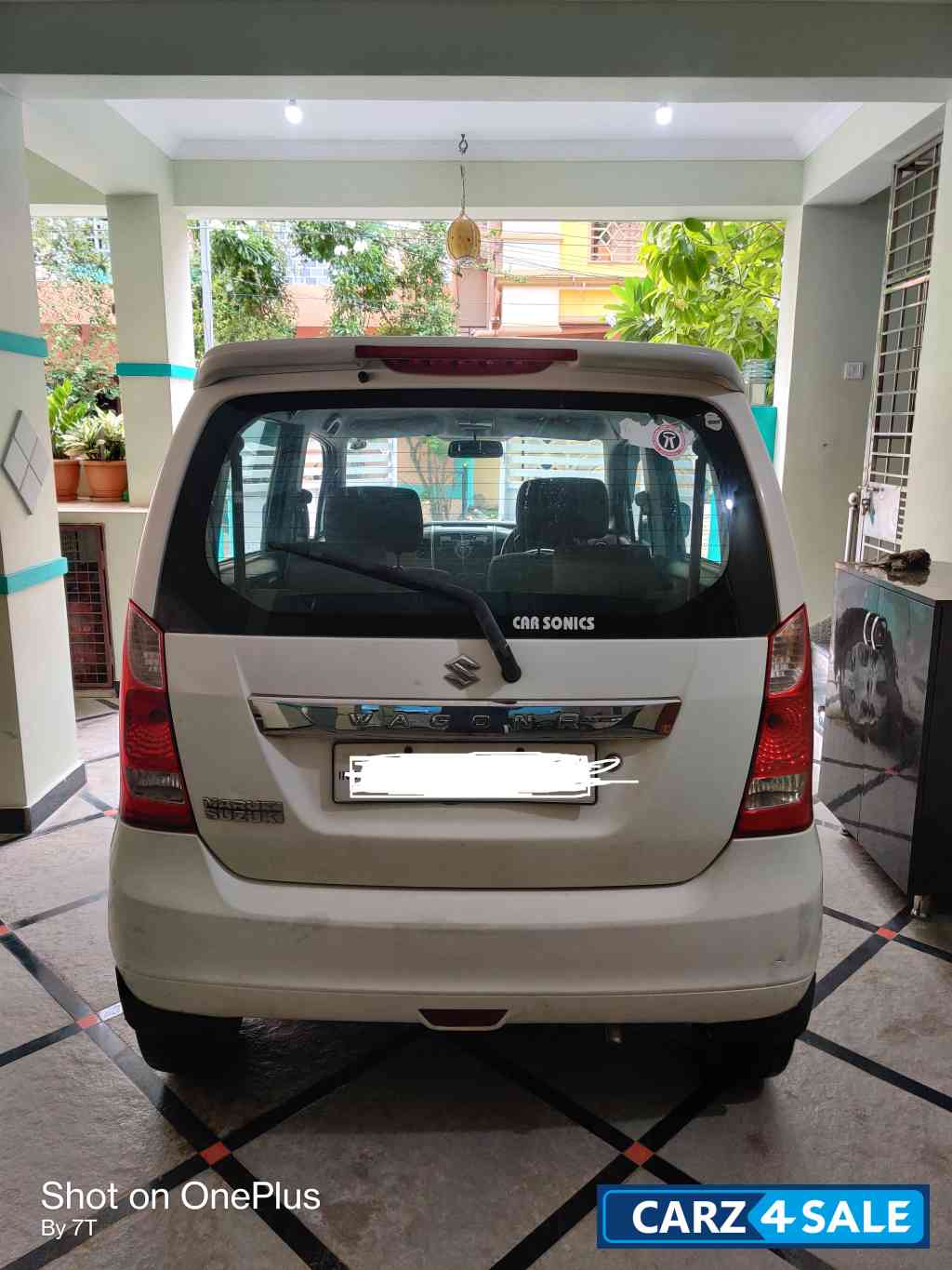 White Maruti Suzuki Wagon R VXI BS IV White Maruti Suzuki Wagon R VXI BS IV