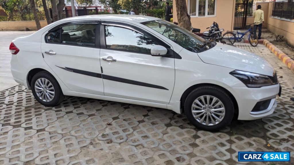 White Maruti Suzuki Ciaz Zeta AT White Maruti Suzuki Ciaz Zeta AT