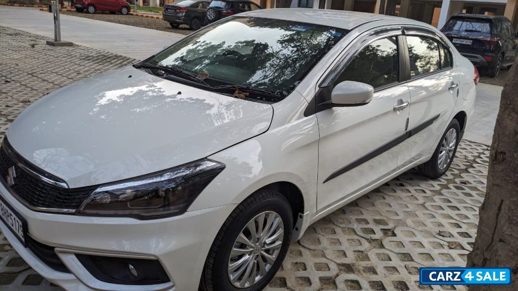 White Maruti Suzuki Ciaz Zeta AT White Maruti Suzuki Ciaz Zeta AT