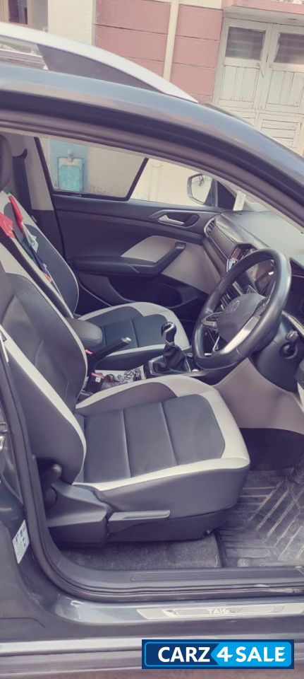 Volkswagen Taigun Topline 1ltr.tsi mt