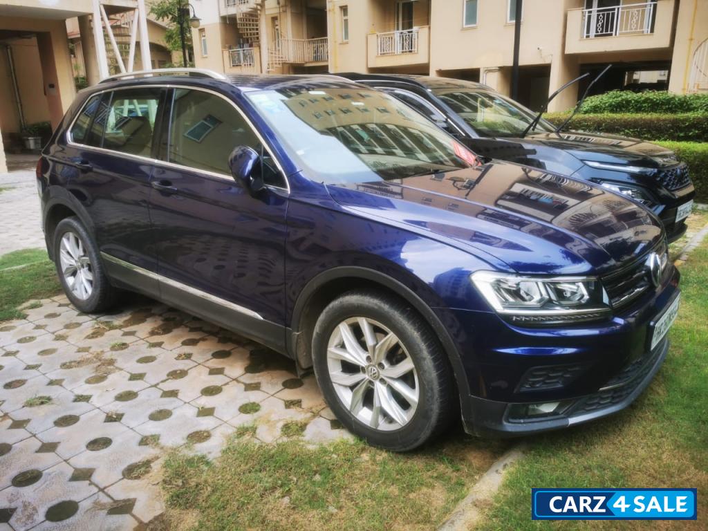 Atlantic Blue Volkswagen Tiguan Highline AT