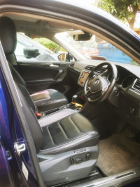 Atlantic Blue Volkswagen Tiguan Highline AT