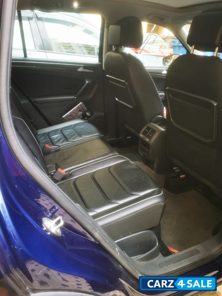 Atlantic Blue Volkswagen Tiguan Highline AT