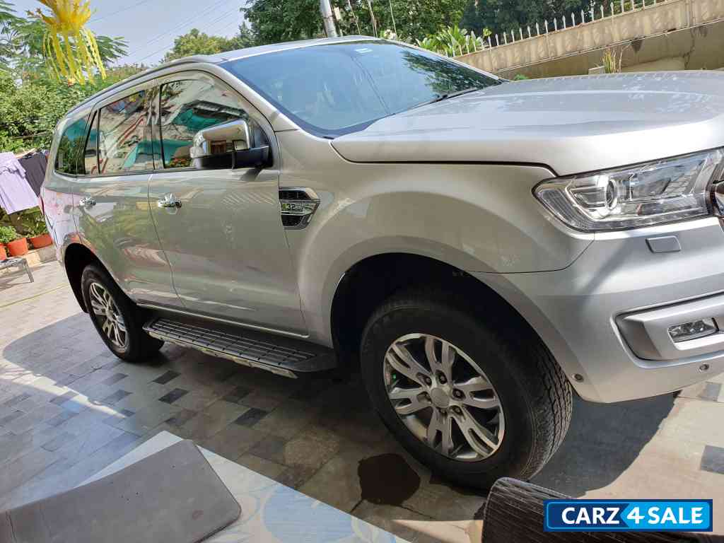 Ford Endeavour 3.2 Titanium 4x4 AWD