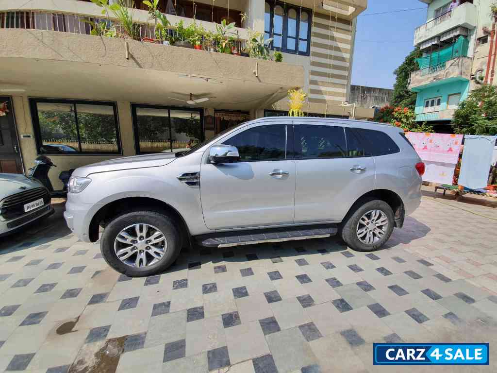 Ford Endeavour 3.2 Titanium 4x4 AWD Ford Endeavour 3.2 Titanium 4x4 AWD