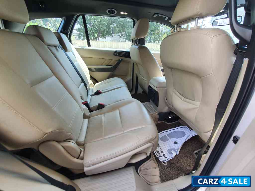 Ford Endeavour 3.2 Titanium 4x4 AWD Ford Endeavour 3.2 Titanium 4x4 AWD