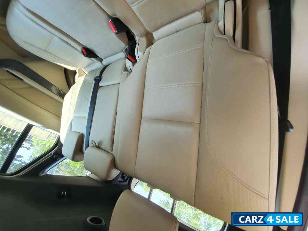 Ford Endeavour 3.2 Titanium 4x4 AWD Ford Endeavour 3.2 Titanium 4x4 AWD