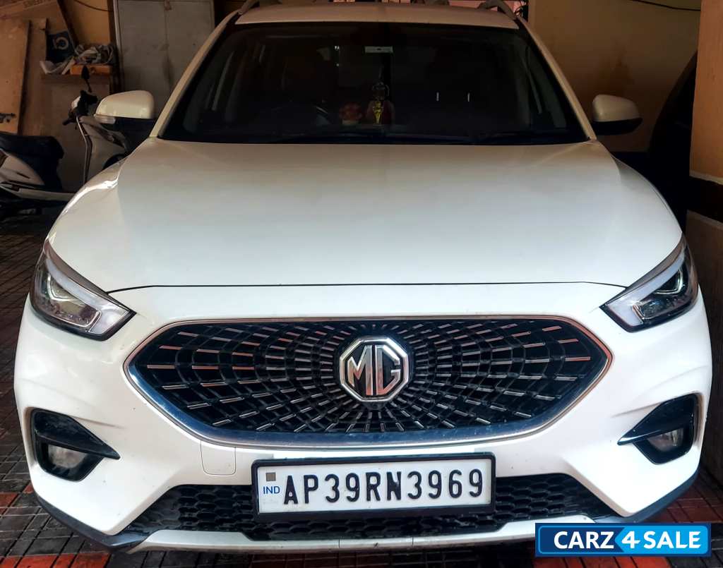 White MG Astor Super Ex 1.5