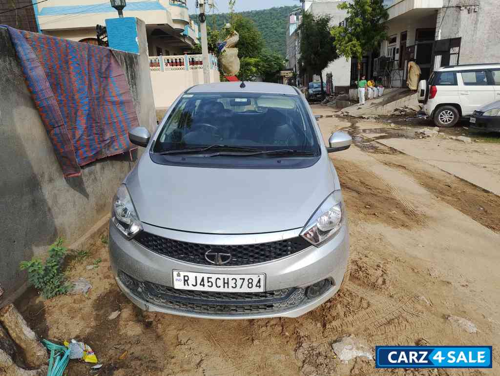 Tata Tiago XT
